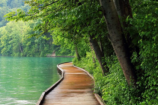 Slovenia in One Day: Lake Bled, Postojna Cave and Predjama Castle - Good To Know