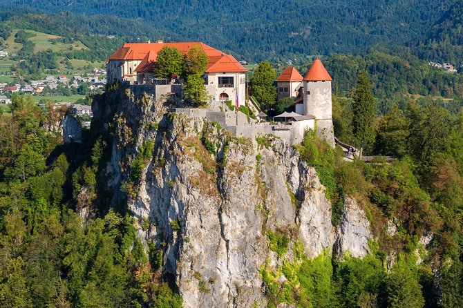 Slovenian Highlights – Lake Bled, Postojna Cave & Predjama Castle From Ljubljana