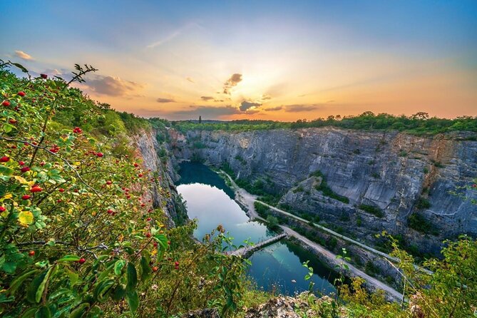 Small-Group Karlštejn Castle and Koneprusy Caves Tour - Good To Know