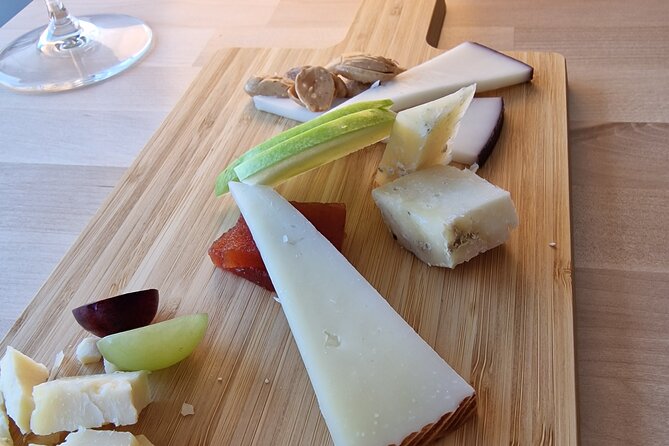 Spanish Wine and Cheese Tasting, in the Heart of Madrid