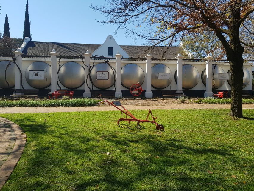 Stellenbosch: Hop-On Hop-Off Northern Route Wine Tour