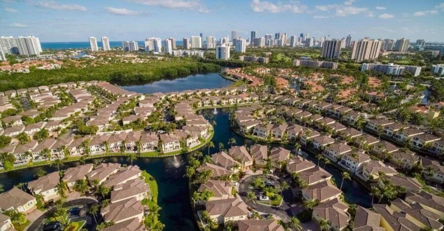 Sun-Kissed Wonders: A Sunny Isles Beach Exploration