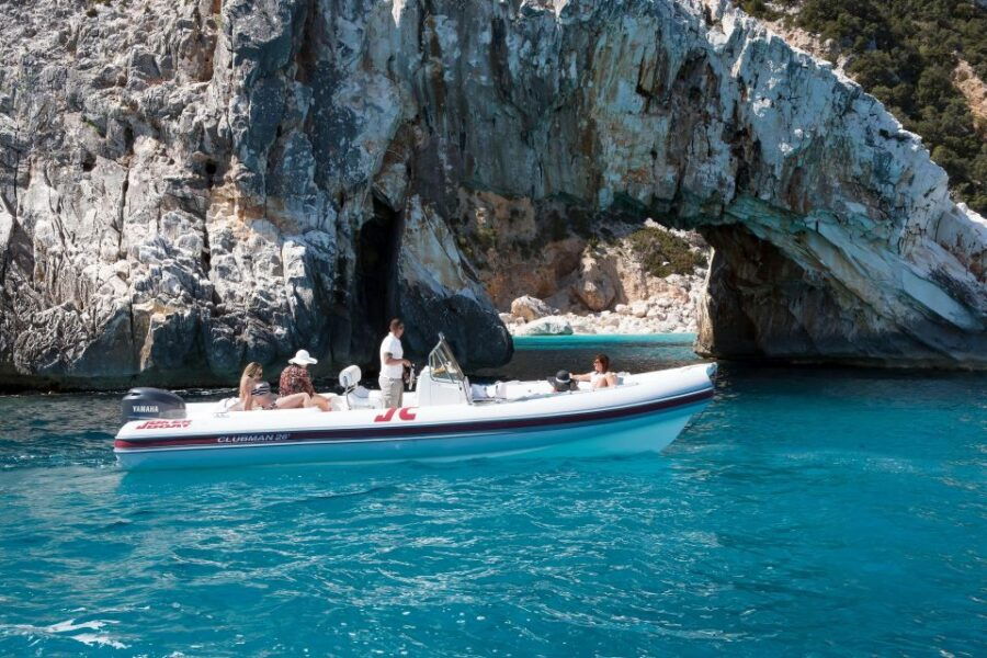 Sunrise Tour With Breakfast in the Gulf of Orosei