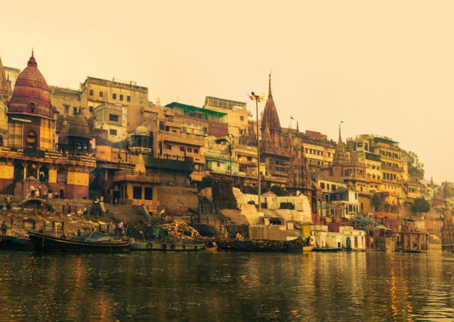 Sunset in Varanasi Tour With a Local With Free Ganga Aarti