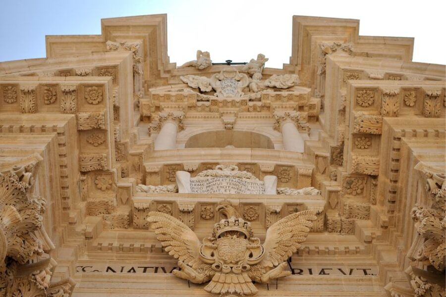 Syracuse: Ortigia First Discovery Walk and Reading Tour - Good To Know
