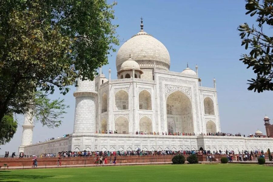 Taj Mahal Guided Tour With Fast Track Entry - Good To Know
