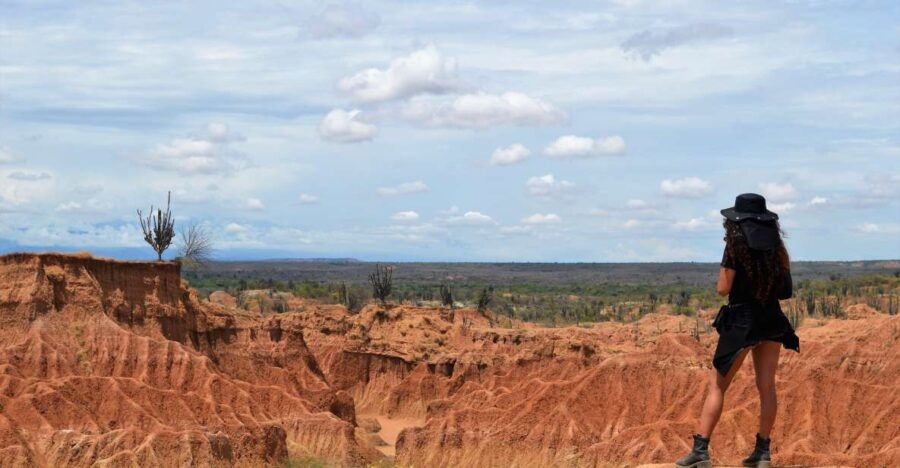 Tatacoa Desert and Villavieja 3-Day Tour