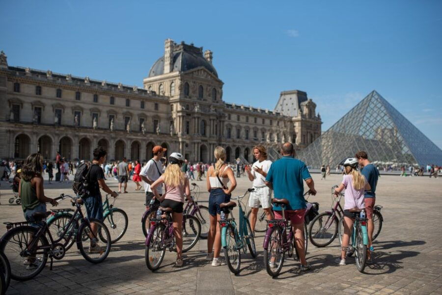 The Best of Paris: Small Group Bike Tour Like a Local - Experience