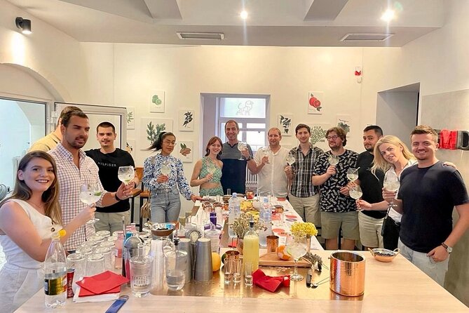 The Smidgin Experience - A Unique Gin & Cocktail Tasting Tour! - Good To Know