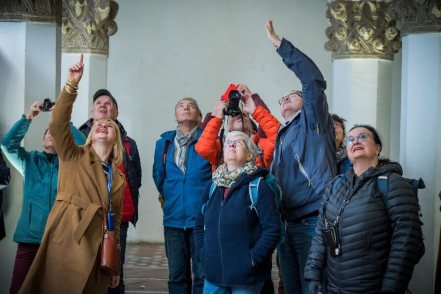 Toledo, Private City Tours in German - Guides Expertise