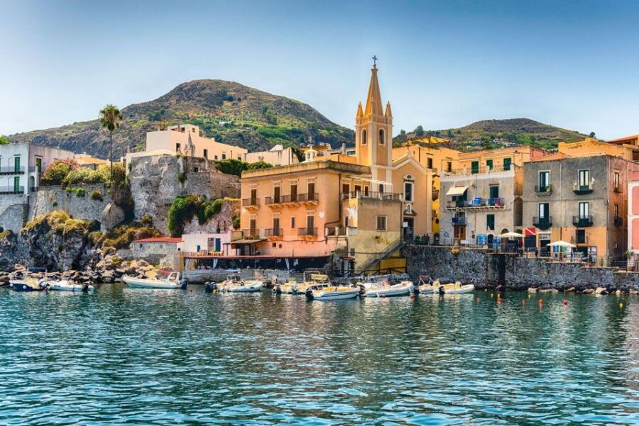 Tour Aeolian Islands – Lipari & Vulcano