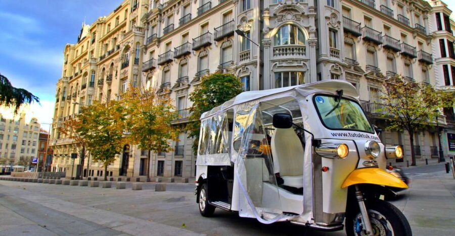 Tour in TUTUKTUK 1 Hour. Madrid Madrid Madrid - Tour Highlights