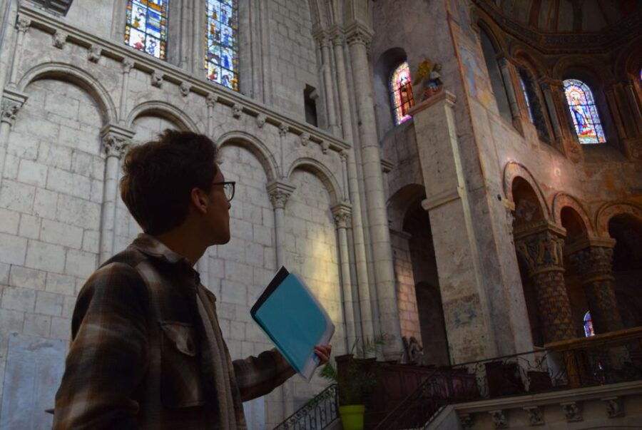 Tour of the Catholic Churches of Poitiers - Tour Details