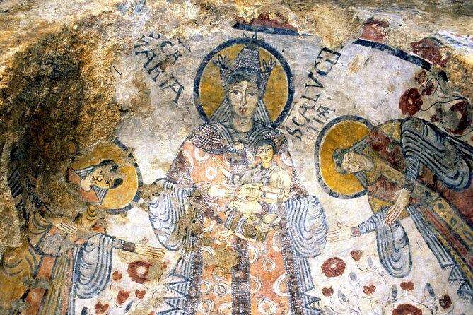Tour of the Three Crypts in the Murgia Materana With Transfer