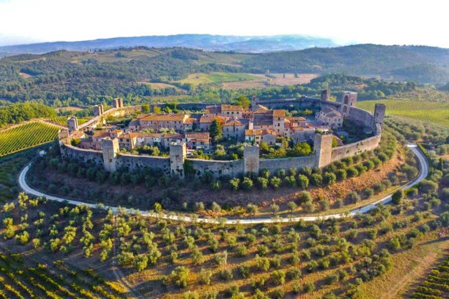 Tour San Gimignano-Monteriggioni: the Routes of Tuscan Taste