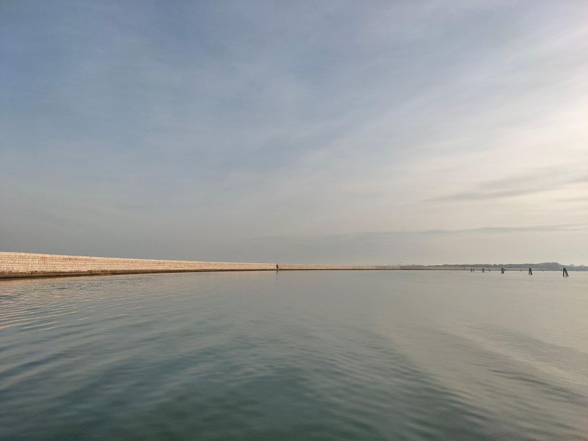 Tour to Pellestrina in a Typical Lagoon Boat From Chioggia