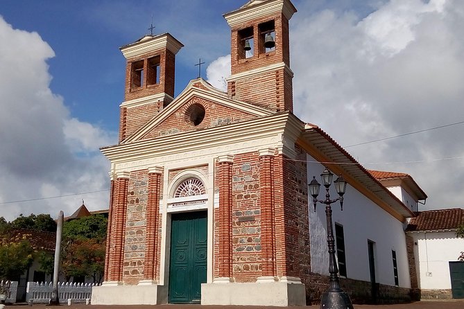 Tour to Santa Fe De Antioquia From Medellin
