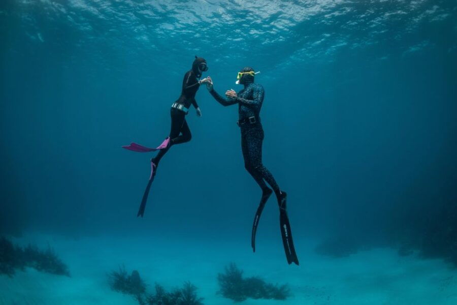 Try Free Diving in the Island of the Big Blue - Instructor and Accessibility