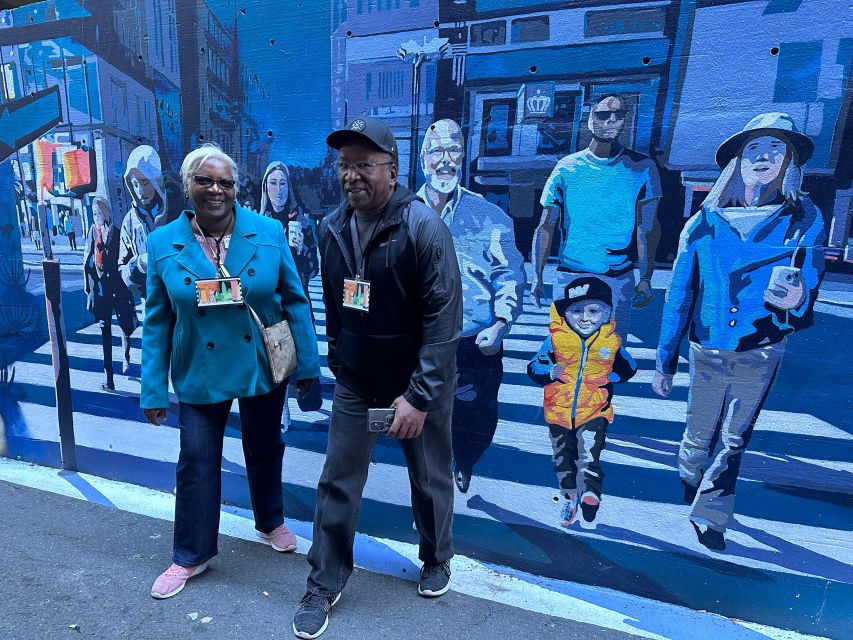 Uptown Funk: 1 Hour Guided Walking Tour of Charlotte