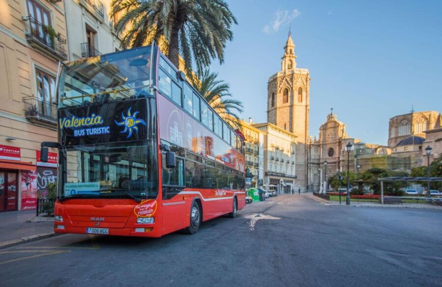 Valencia: 48-Hour Hop-On-Hop-Off Bus & Restaurant at Beach - Good To Know