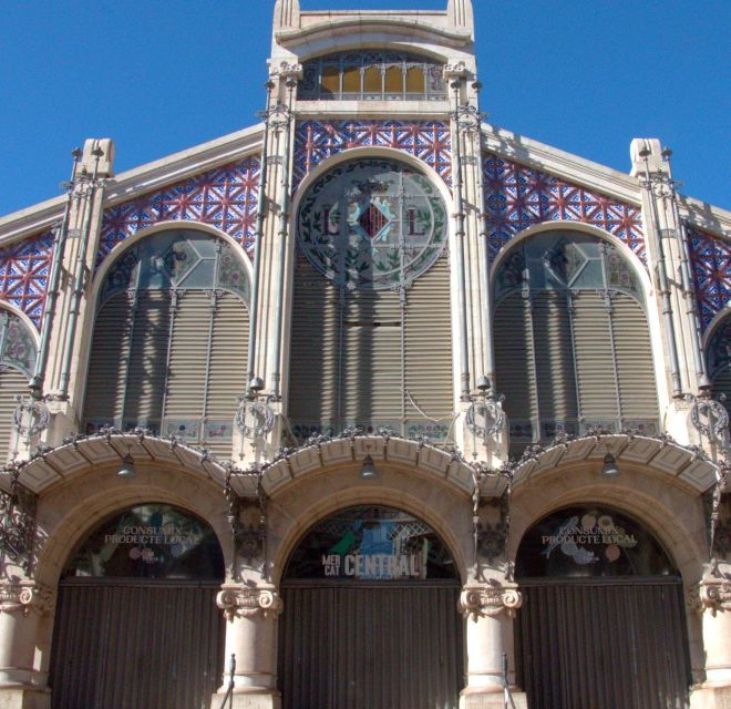Valencia: Between Two Gates Self-Guided Smartphone Tour