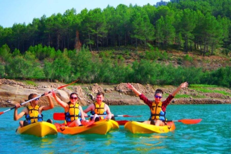 Valencia: Kayak of Calm Waters in Montanejos