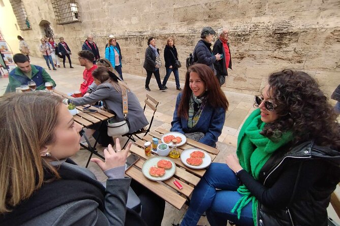 Valencia: Mercado, Paella, Old Town and Street Food Tour