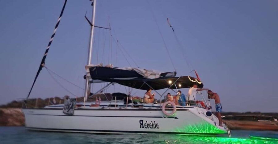 Valencia: Private Sailing on Sailboat (Group up to 8 People)