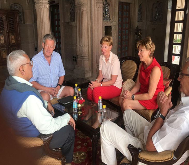 Varanasi: Private Lecture on Hinduism With Professor