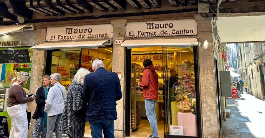 Venice: Guided City Highlights and Street Food Tour - Pricing and Duration