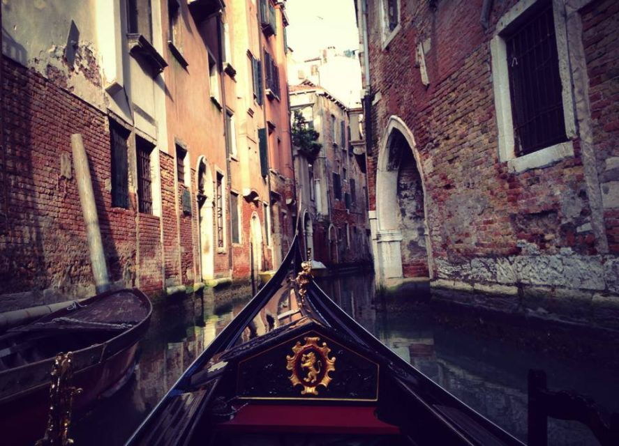 Venice: Private Ghost Tour and Gondola Ride - Highlights