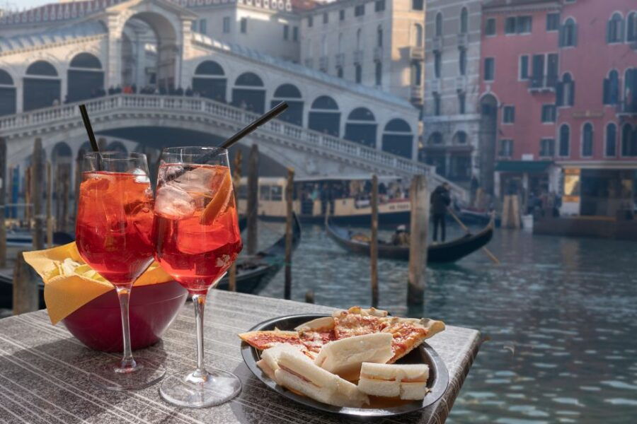 Venice: Private Walking Tour With Local Food & Wine Tasting - Tour Details