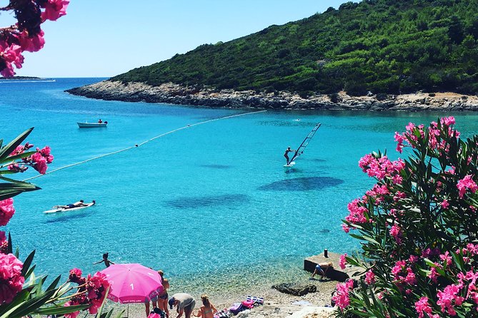 Vis Sandy Beach Stand up Paddle Tour