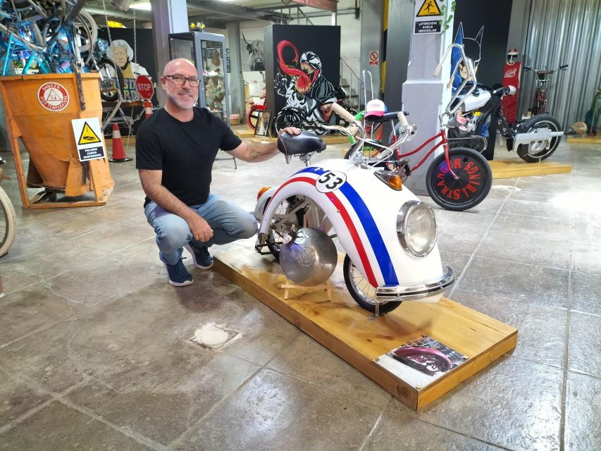 Visit Art Gallery on Wheels in Teror - Art Gallery Highlights