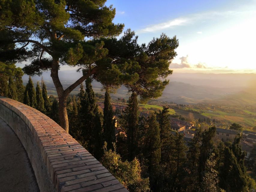 Volterra Tour + Salt Mine Visit by Shuttle From Lucca&Pisa