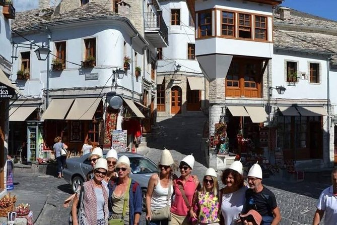 Walking Tour Baazar – the Argjiro Castle – Zekate House