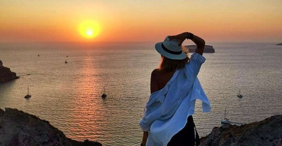 What Lies Hidden in Santorinis Soul? 8h – Private Discovery