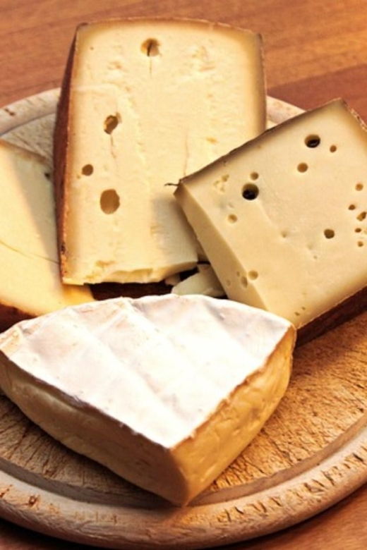 Wines and Cheeses Tasting Experience at Home