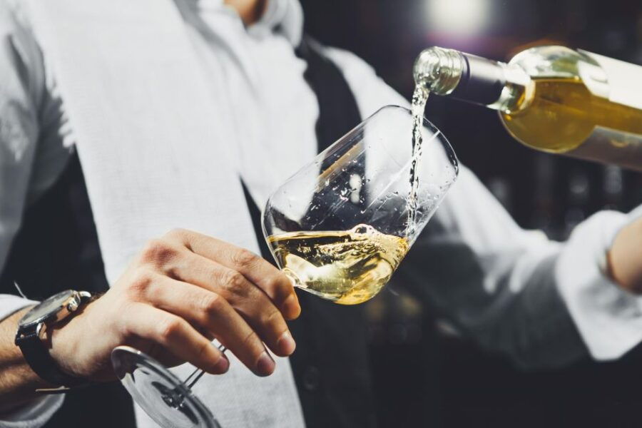 Woodinville Wine Country: Downtown Wine Tasting Pass - Experience Highlights