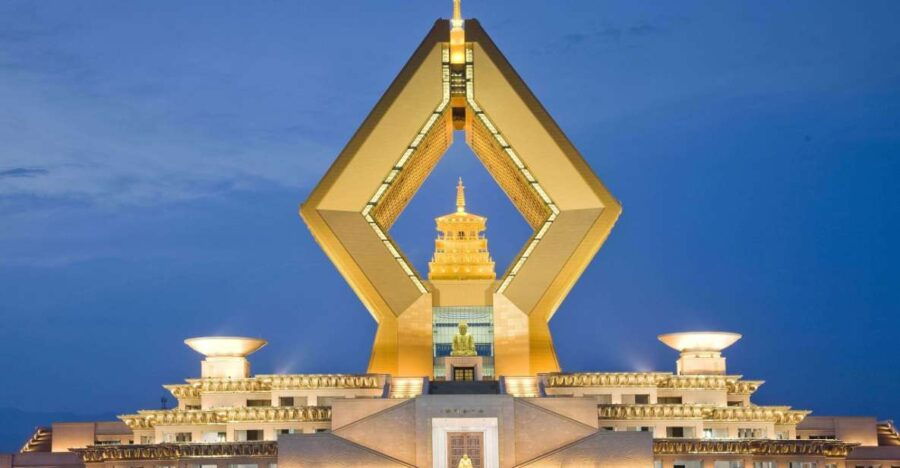 Xian Buddhistical Day Tour of Terracotta Army&Famen Temple
