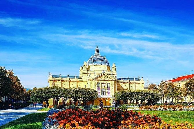 Zagreb Walking Tour With Food Tasting