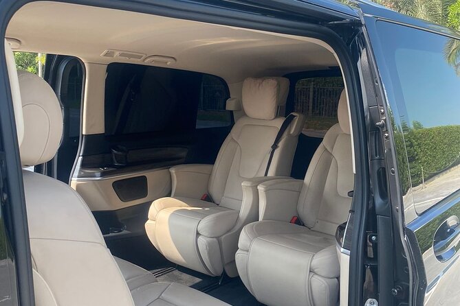 10- Hour Car Hire With Driver in Dubai - Pickup Information