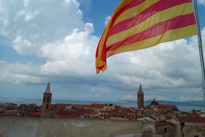 2-Hour Walking Tour in Alghero Historic Center With a Local Guide - Location and Duration