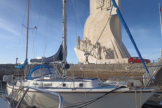 2 Hours Private Sailing in Lisbon - Location Details