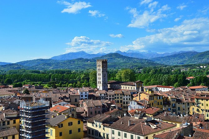 2-Hours Relax Walking Tour Through Lucca - Meeting Point Details