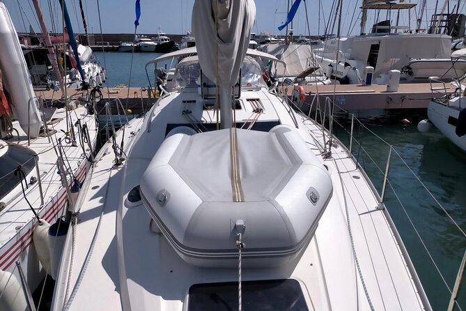 3-day Private Cruise to Ponza and Palmarola on a Sailing Boat