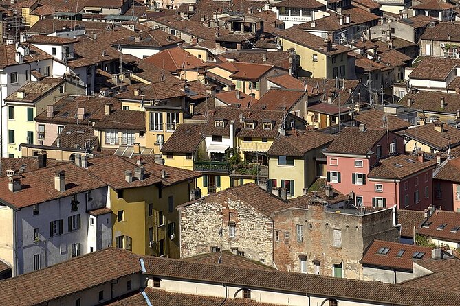 3 Hours Walking Tour With a Drink in Brescia Italy