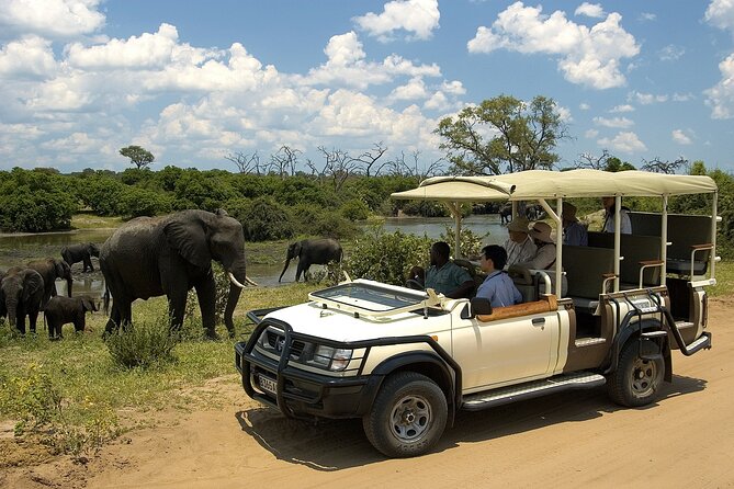 4-Day Discover Victoria Falls, Chobe and Hwange Park