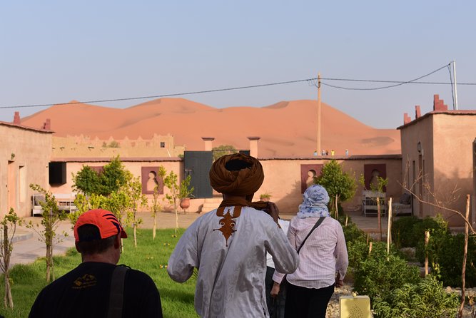 4 Days Sahara Desert Tour From Fez to Marrakech - Packing Essentials
