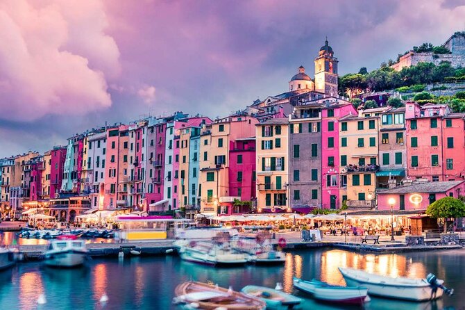 4-Hour Guided Boat Tour With Aperitif at Sunset in Spezia - Boat Type and Capacity